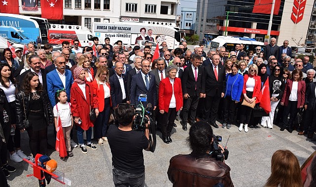CHP Bursa Örgütü Ata’nın huzurundaydı