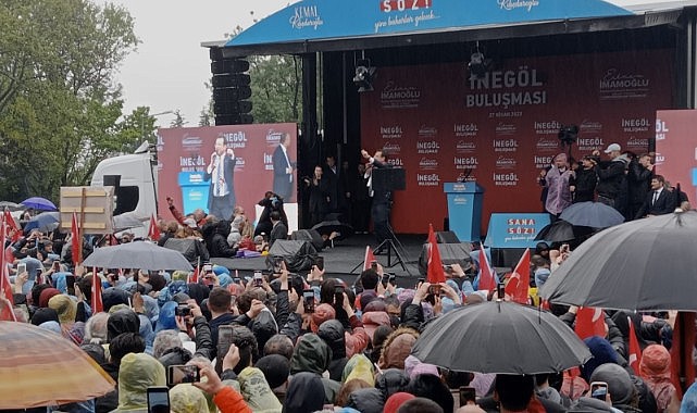 Ekrem İmamoğlu İnegöl’de vatandaşlarla buluştu