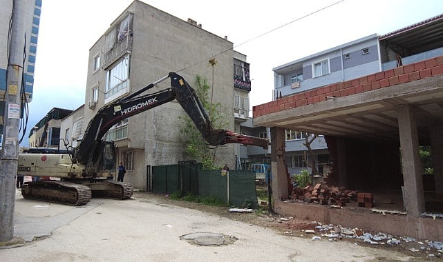 Gürsu Belediyesi kaçağa savaş açtı: 1 günde 6 yıkım