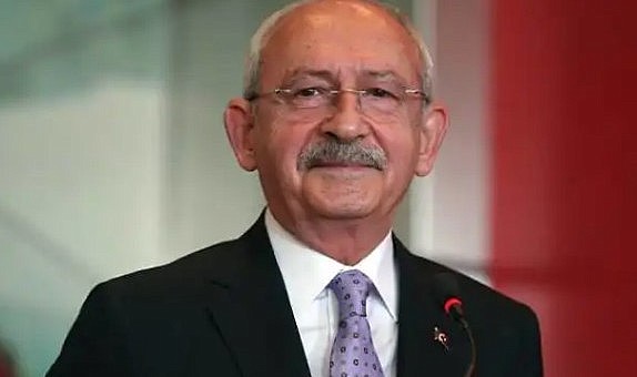 Kemal Kılıçdaroğlu depremzedelere seslendi: Herkesin evini, iş yerini yapacağız