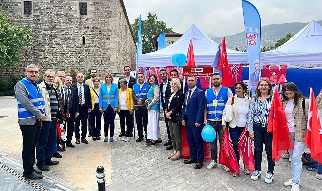 SANEM OKTAR: DEMOKRASİ Mİ? OTOKRASİ Mİ?