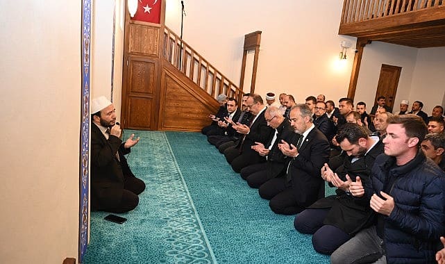 Tarihi mescitte 65 yıl sonra ilk Cuma