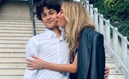 Çağla Şıkel, oğluyla poz verdi