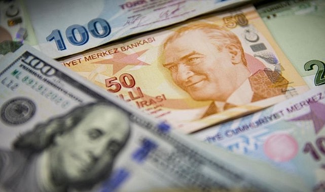 Dolar gece saatlerinde 23,60 seviyelerini aşarak yeni bir rekora imza attı