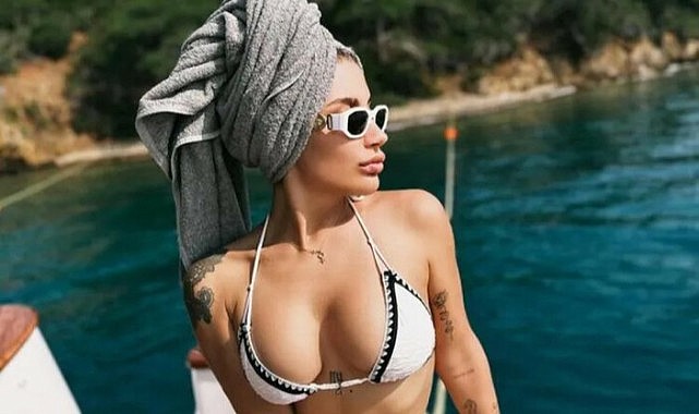 İrem Derici Barcelona’da