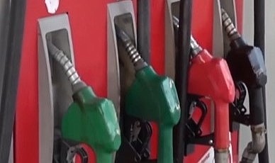 Benzine 1 lira 32 kuruş zam gelmesi bekleniyor