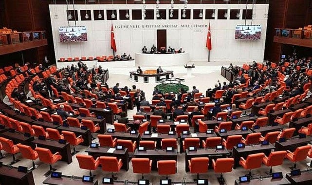 Meclis’e Sunulan Kanun Teklifiyle En Düşük Memur Maaşı 22 Bin TL Olacak