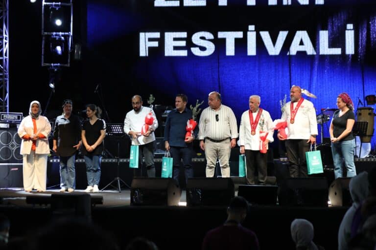 Zeytinyağlı yemek yarışması toplu foto