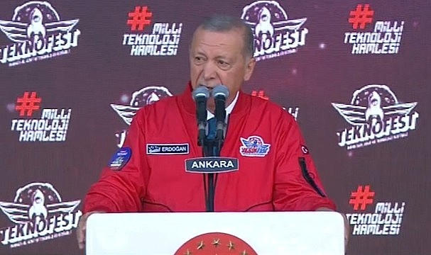 Cumhurbaşkanı Erdoğan: “Artık uzaya füzeleri gönderen bir gençlik var