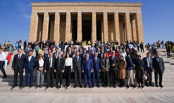DEVA Partisi’nden Anıtkabir ziyareti