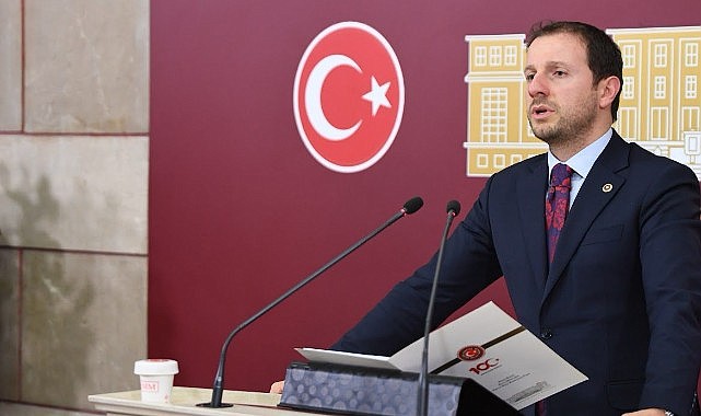 AK Parti Bursa Milletvekili Ahmet Kılıç TBMM’de basın toplantısı düzenledi