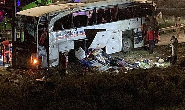 Mersin’de korkunç kaza! Yolcu otobüsü devrildi