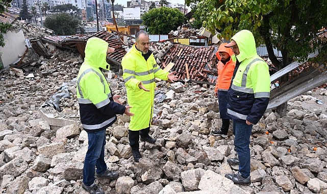 Antakya Ulu Cami’de enkaz kaldırıldı
