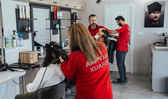 Antakyalılar yeniden AKUT VAKFI kuaför ve berberleri ile buluştu