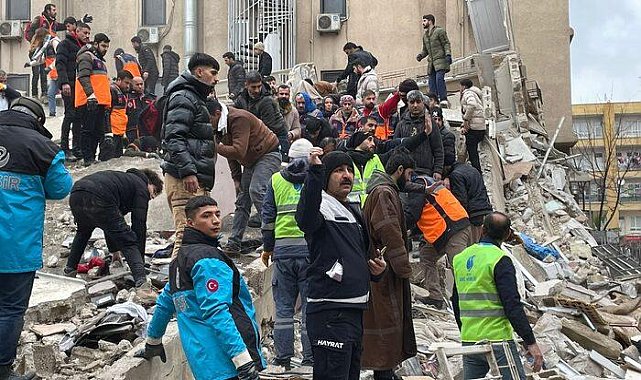 Bakan Yerlikaya 6 şubat depremi sonrası toplanan bağışlarla ilgili açıklamalarda bulundu