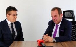 Bolu Belediye Başkanı CHP’li Tanju Özcan, zabıta müdüründen helallik isteyerek görevine iade etti