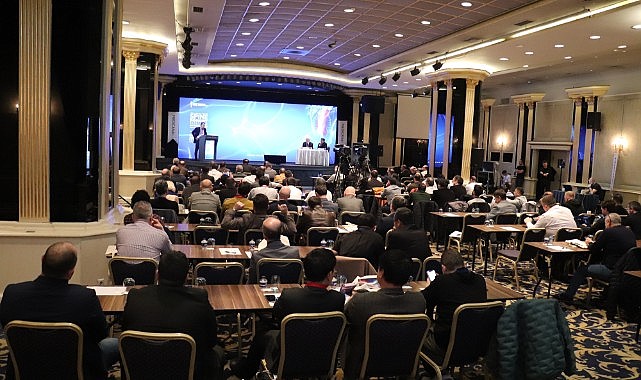 Bursa’da omurga cerrahisi sempozyumu