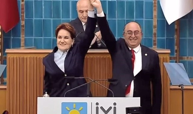 CHP’den istifa eden Artvin Belediye Başkanı, İYİ Parti’den aday oldu