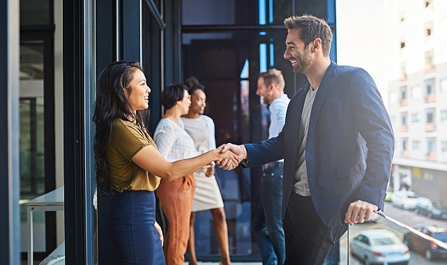 İşyeri ortamı çalışan mutluluğunu etkiliyor