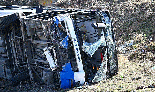 Ankara’da belediye otobüsü şarampole devrildi!