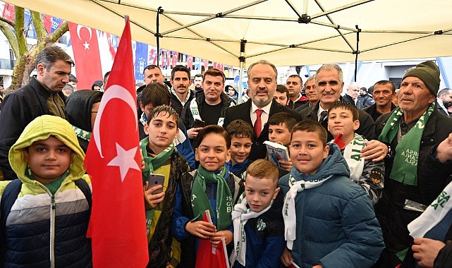 Büyükşehir’den Nilüfer’e futbol sahası