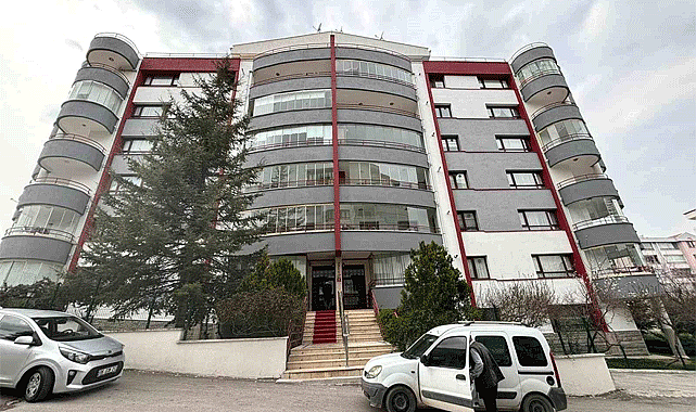 Cinnet geçiren koca karısını öldürdü