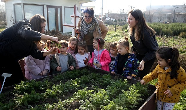 Kent Bostanlarında uygulamalı tarım eğitimi