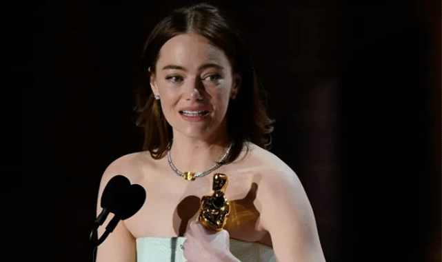 Oscar’da En İyi Kadın Ödülü Emma Stone’a verildi!