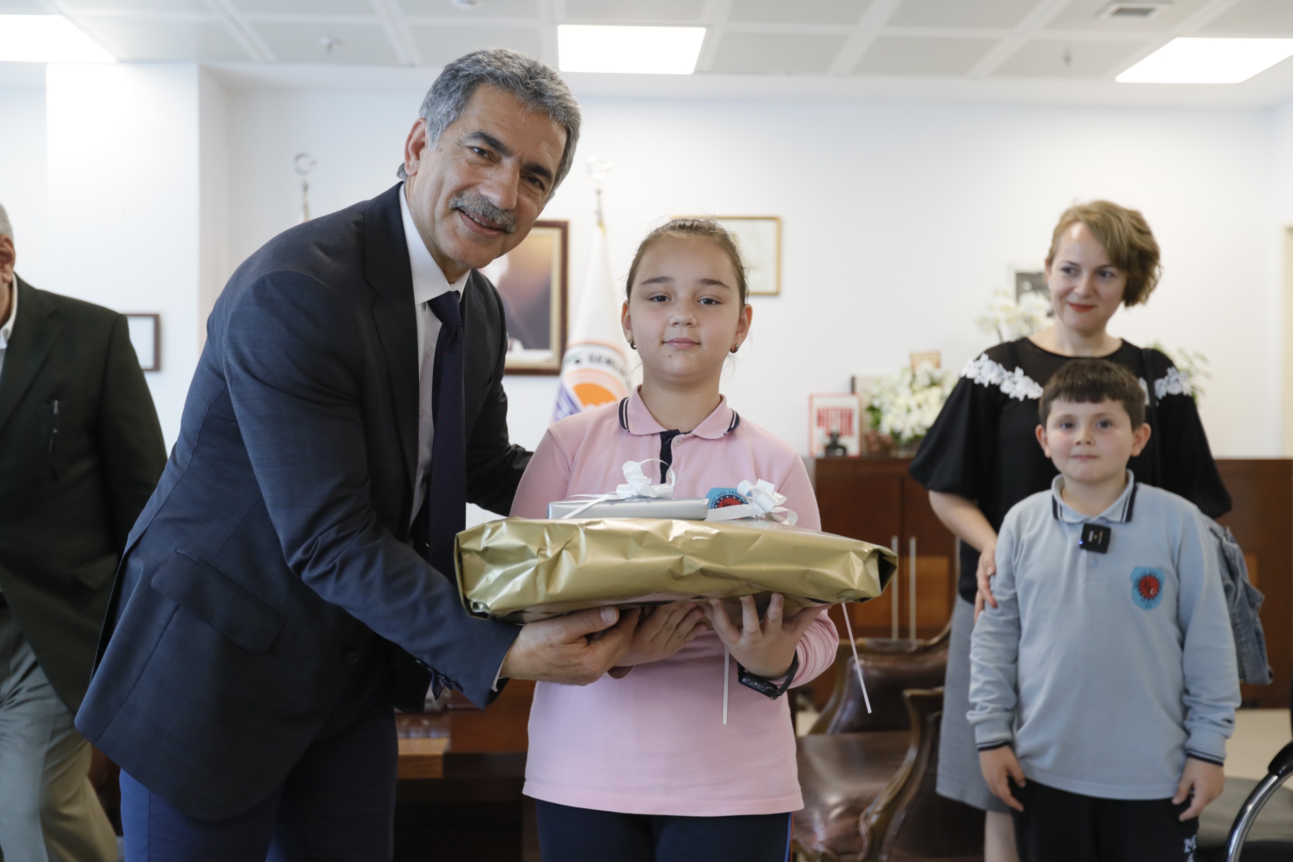 Başkan Şükrü Deviren’den minik başkanlara Lunapark müjdesi