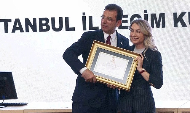 İmamoğlu mazbatasını aldı