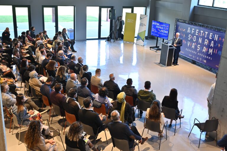Başkan Bozbey, “Marmara’daki tüm belediyeler depreme hazırlıklı olmak zorunda”