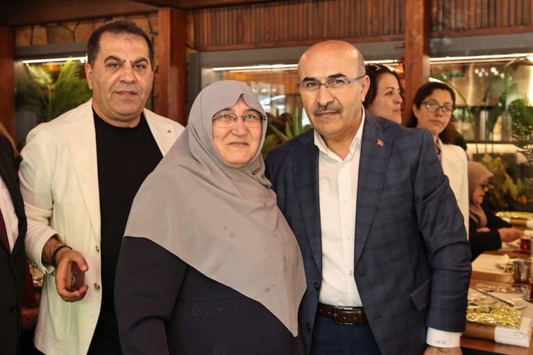 Bursa da şehit annelerine vefa