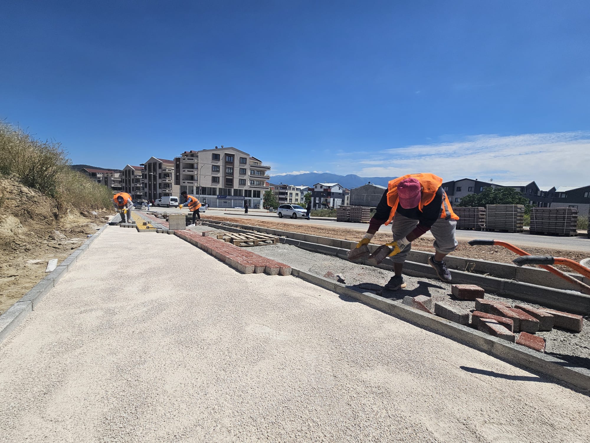 Demirtaş’a yeni kaldırım ve bisiklet yolları