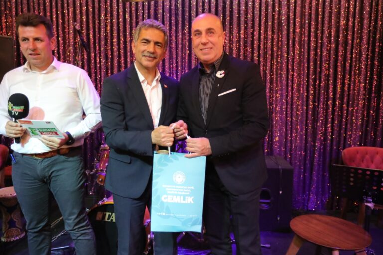 Gemlik Belediyespor Şampiyon Oldu