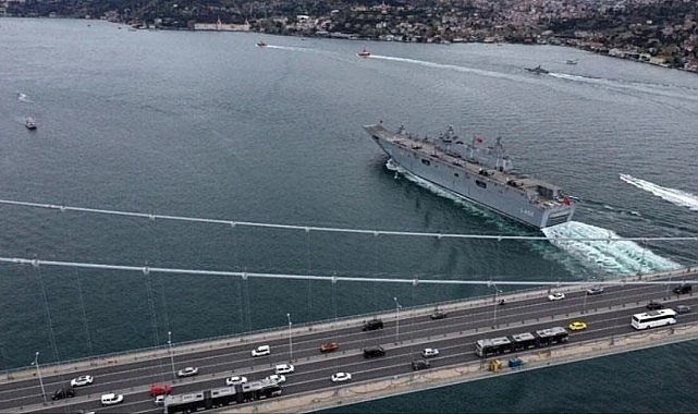 İstanbul Boğazı trafiğe kapatıldı !