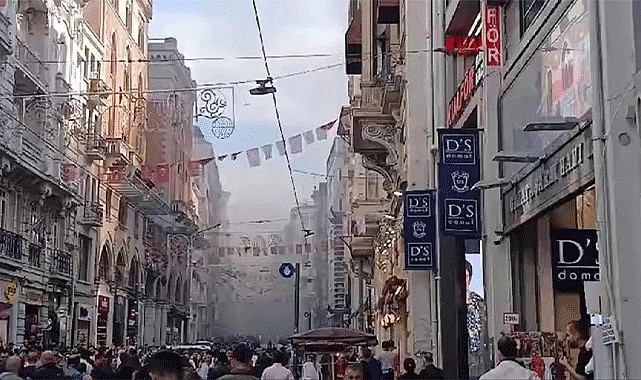 İstiklal Caddesinde yangın!