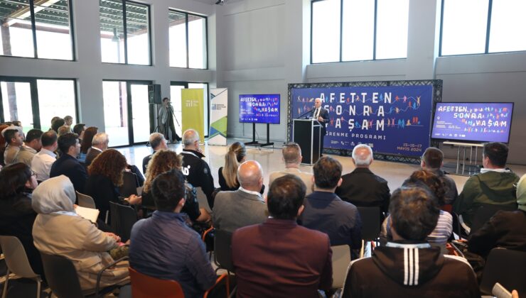 Marmara’daki belediyeler afetten sonraki yaşamı Nilüfer’de ele aldı