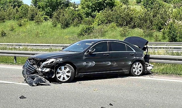 Milli Eğitim Bakanı’nın makam aracı ciple çarpıştı