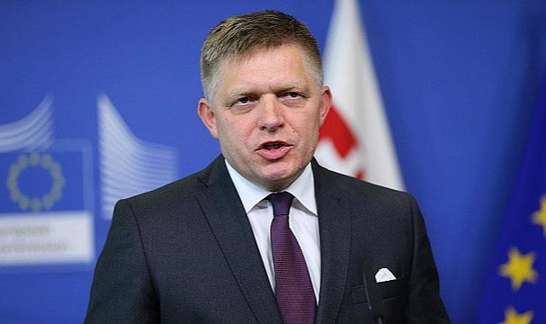 Slovakya Başbakanı Robert Fico silahlı saldırıya uğradı