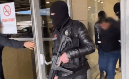 Türk Polisinden kaçamadılar!