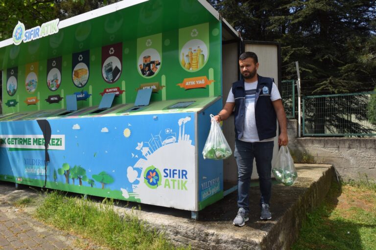 Yıldırım'da atıkların dönüşümü için mobil çözüm