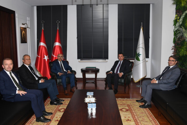 Vali Demirtaş’tan Başkan Aydın’a iade-i ziyaret