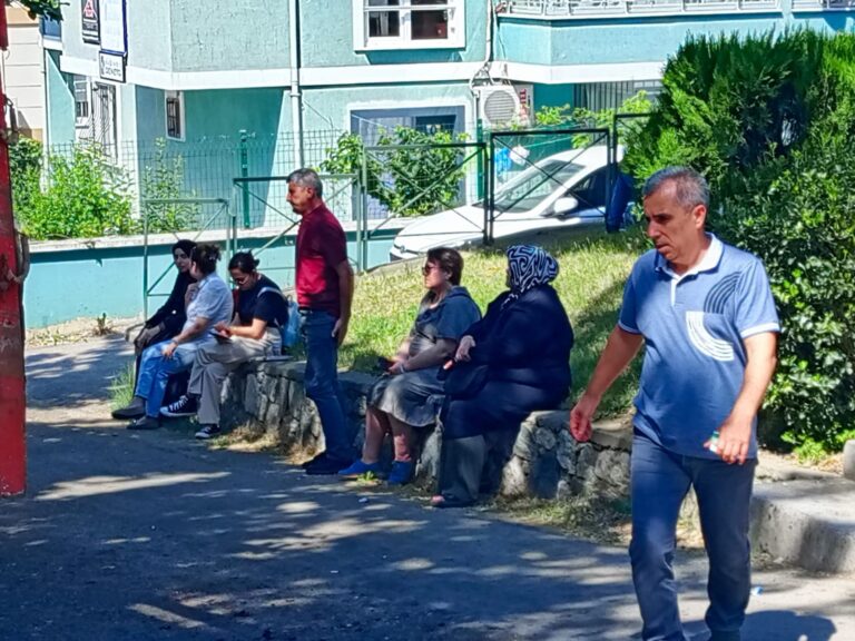 Veliler Öğrencilerden daha heyecanlı!