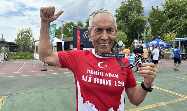 75 yaşındaki ‘Demir Adam’ Triatlon Türkiye Kupası’nı ikincilikle bitirdi