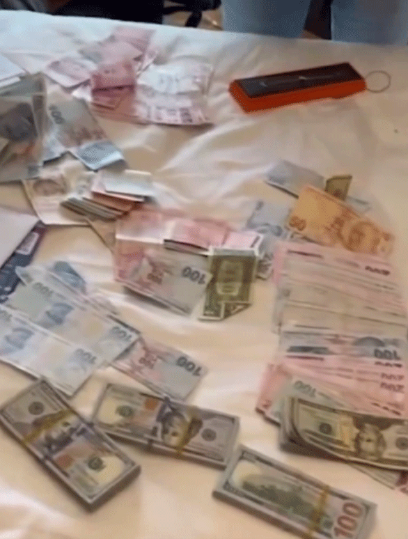 Interpol'ün aradığı 3 isim Türkiye'de yakalandı