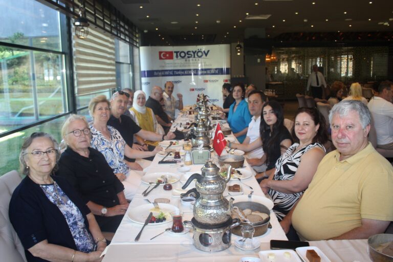 TOSYÖV, Ailesi kahvaltıda buluştu