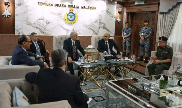 Devletin üst düzey yetkilileri Malezya’da