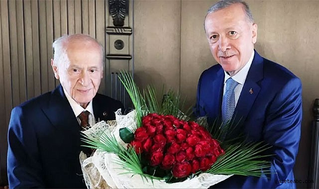 Erdoğan’dan Bahçeli’ye 76 Adet Gül