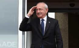 Eski Başkan Geri Dönüyor!