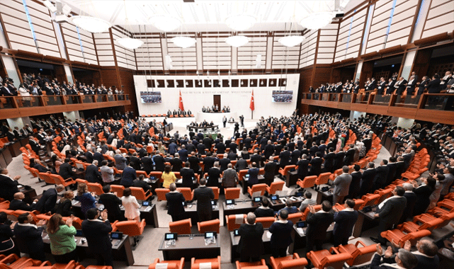 TBMM kürsüsünde tarihi anlar!